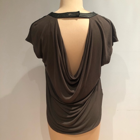 BCBG t-shirt with open back - Picture 2 of 5